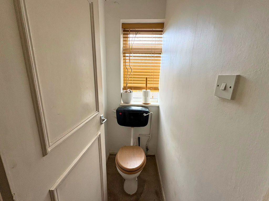 Kersey Crescent Speen